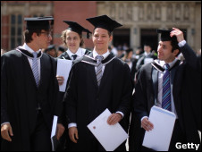 英媒2012:學費漲價司法訴訟準備開庭1