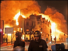 英國留學:倫敦騷亂蔓延至其它主要城市1