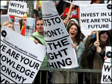 英媒2012:學費上漲,學制是否要縮短?1