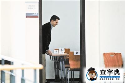 內地高考生申請港校人數逐年下降1