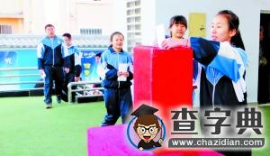 蘭州:女孩18年無戶口高考報名犯難 派出所3天解決問題1