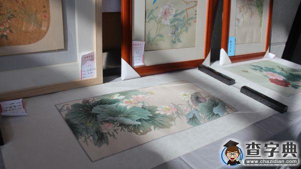 周口師院為學生辦畫展 五天售出四萬元9