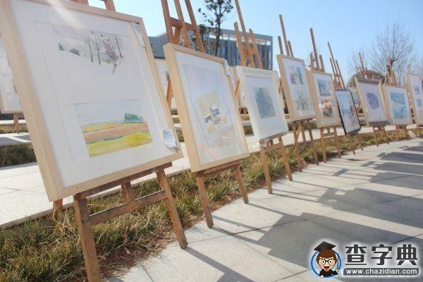 周口師院為學生辦畫展 五天售出四萬元3