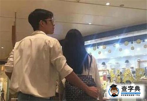 井柏然倪妮攜手虐死單身狗 甜蜜相擁逛超市2