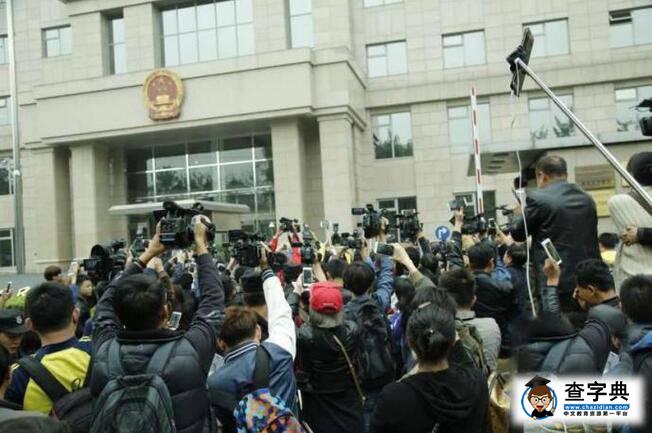 王寶強離婚案備受關注 任何人進出都引起騷動2